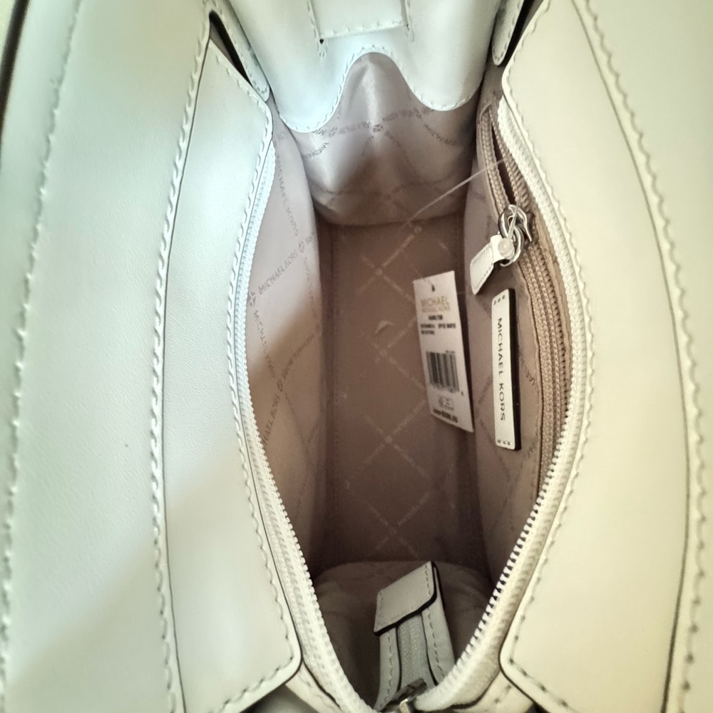 Michael Kors Hamilton Glossy White Quilted Satchel Shoulder Bag - Picture 11 of 13